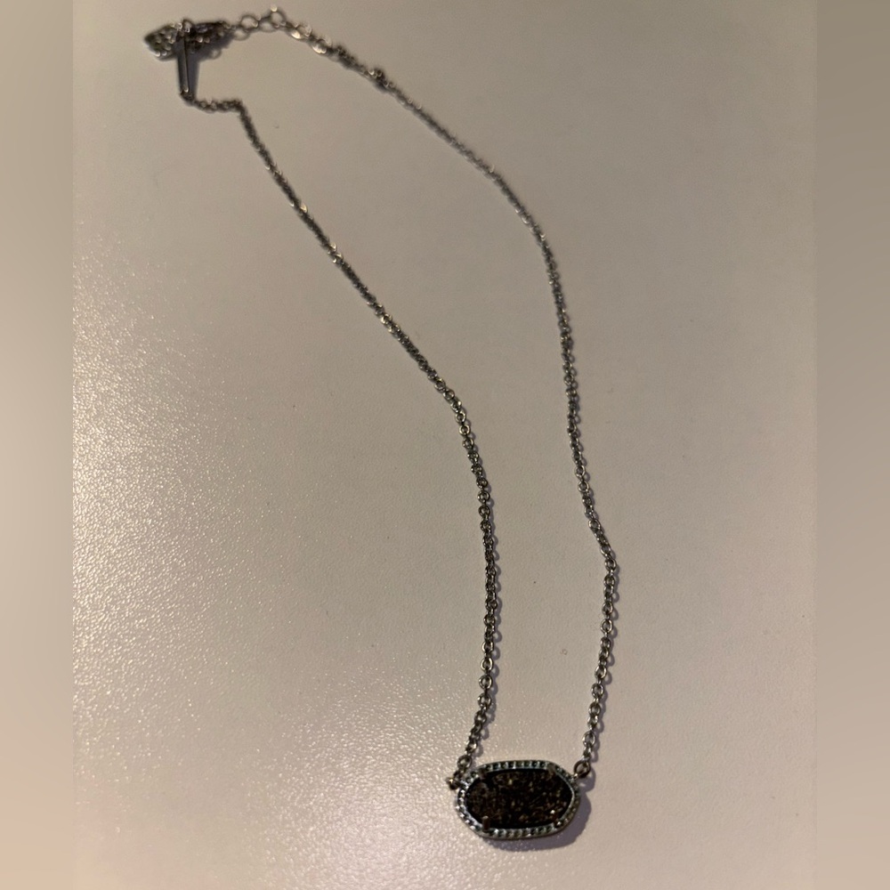 Kendra Scott Elisa necklace